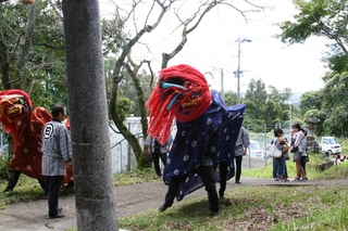 雨堤獅子舞