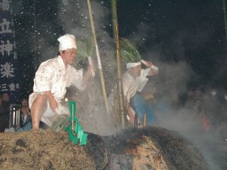 湯立神楽