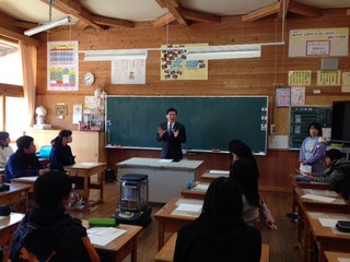 朝地小学校