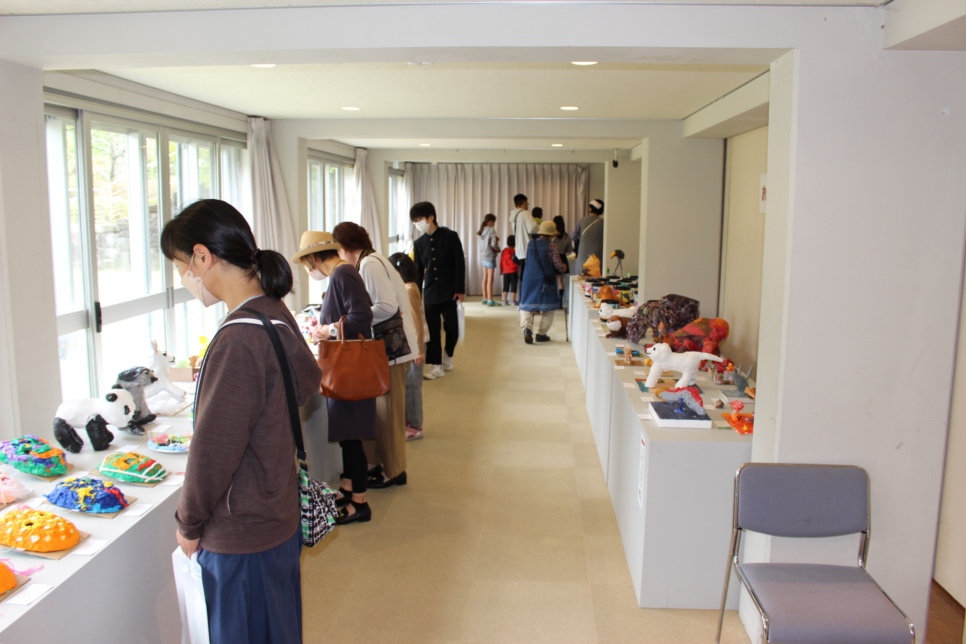 こども彫刻展（展示風景）