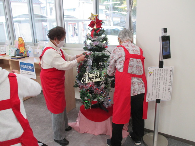 どんこカフェクリスマス飾り付け1