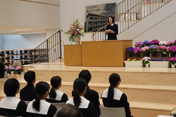 R7.3.7千歳小中学校卒業式写真2