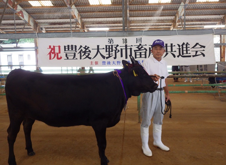 グランドチャンピオンの佐藤良和さん
