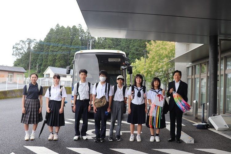 非核平和研修出発式